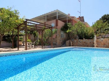 Villa con piscina in vendita a Los Balcones - Los Altos