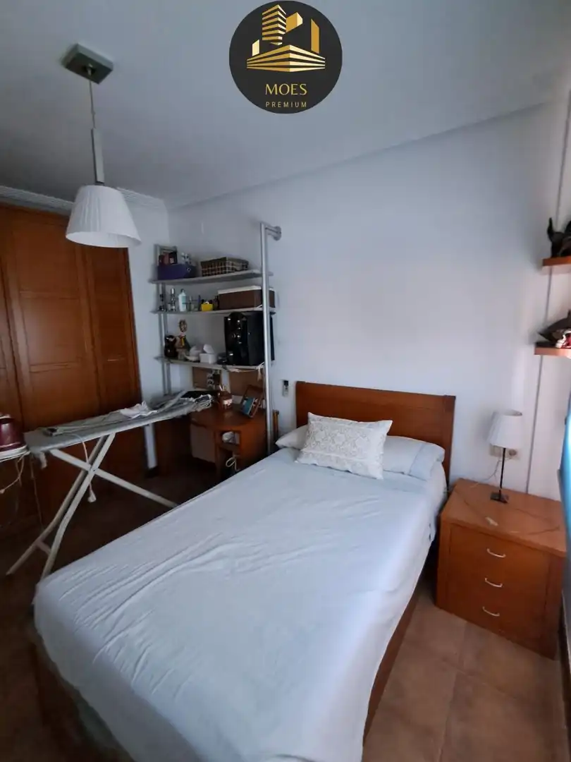 Habitación de Casa o chalet en venta en Baeza con Aire acondicionado, Calefacción y Terraza