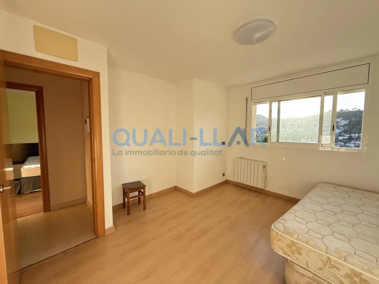 Dormitori de Casa o xalet en venda en Cervelló amb Calefacció, Jardí privat i Parquet