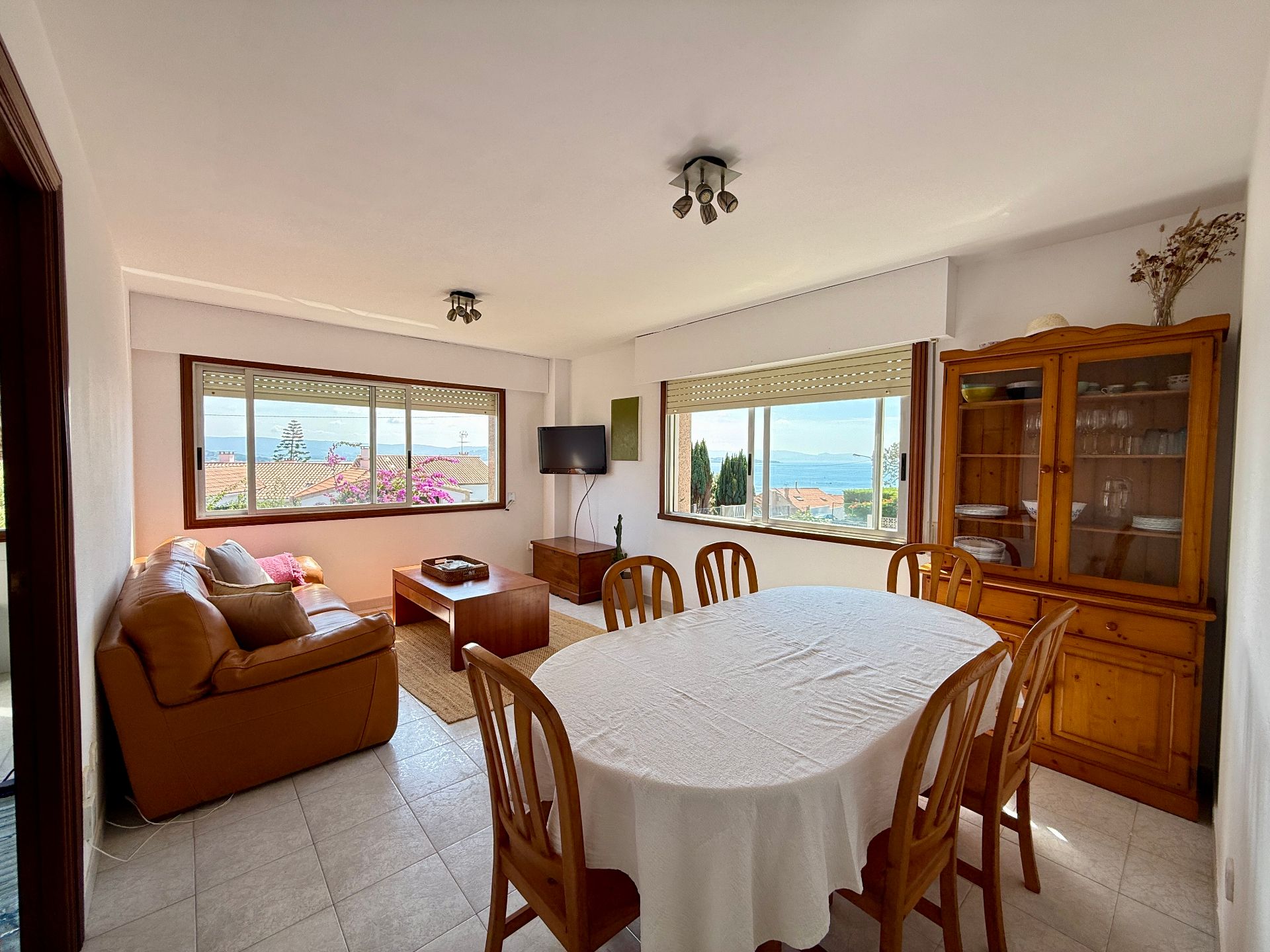 Dining room of Flat for sale in O Grove    with Storage room, Furnished and Oven