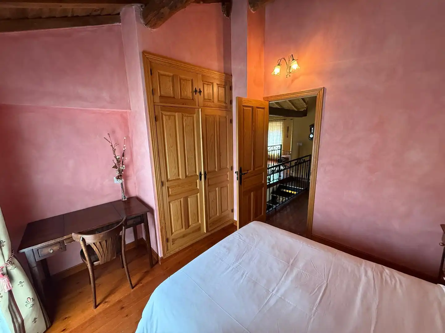 Habitación de Casa adosada en venta en La Torre con Calefacción, Jardín privado y Terraza