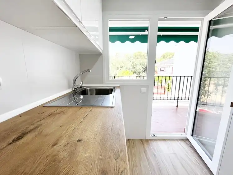 Kitchen of Flat for rent in Hoyo de Manzanares  with Heating, Private garden and Parquet flooring