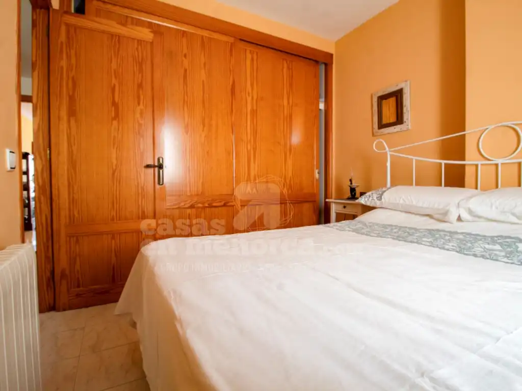 Bedroom of Flat for sale in Es Castell  with Terrace, Swimming Pool and Community pool