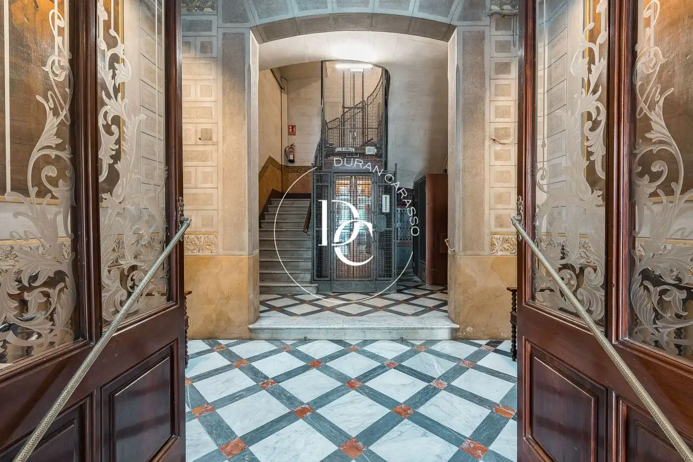 Piso con ascensor en venta en Carrer de Casp, imagen 49