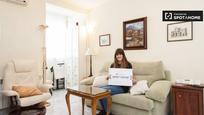 Living room of Flat to rent in  Madrid Capital  with Air Conditioner, Heating and Balcony