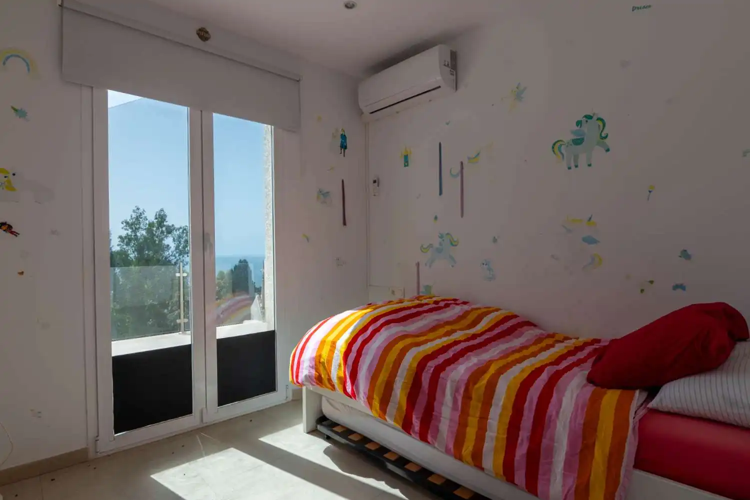 Dormitori de Casa o xalet de lloguer en Salobreña amb Terrassa, Piscina i Moblat