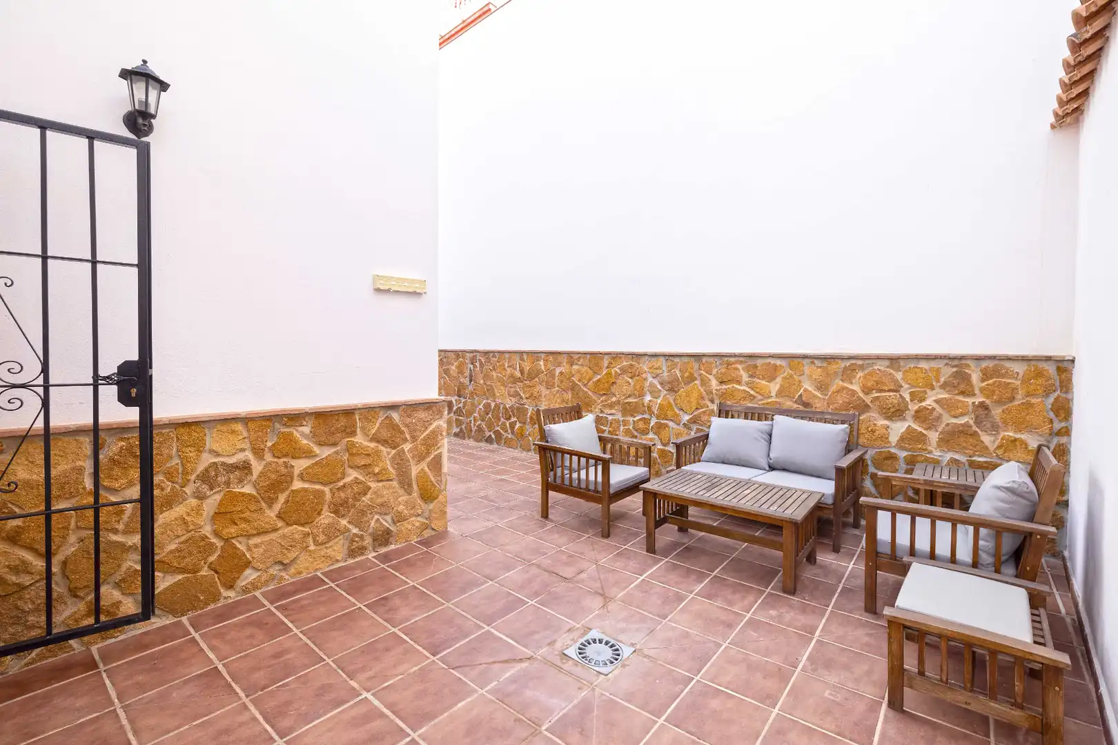 Detached house with pool for sale in Calle Lorenzo Valla, imagen 40
