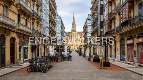 Foto 3 von Maisonette zum Verkauf in Reyes Catolicos Kalea, Área Romántica, Donostia - San Sebastián