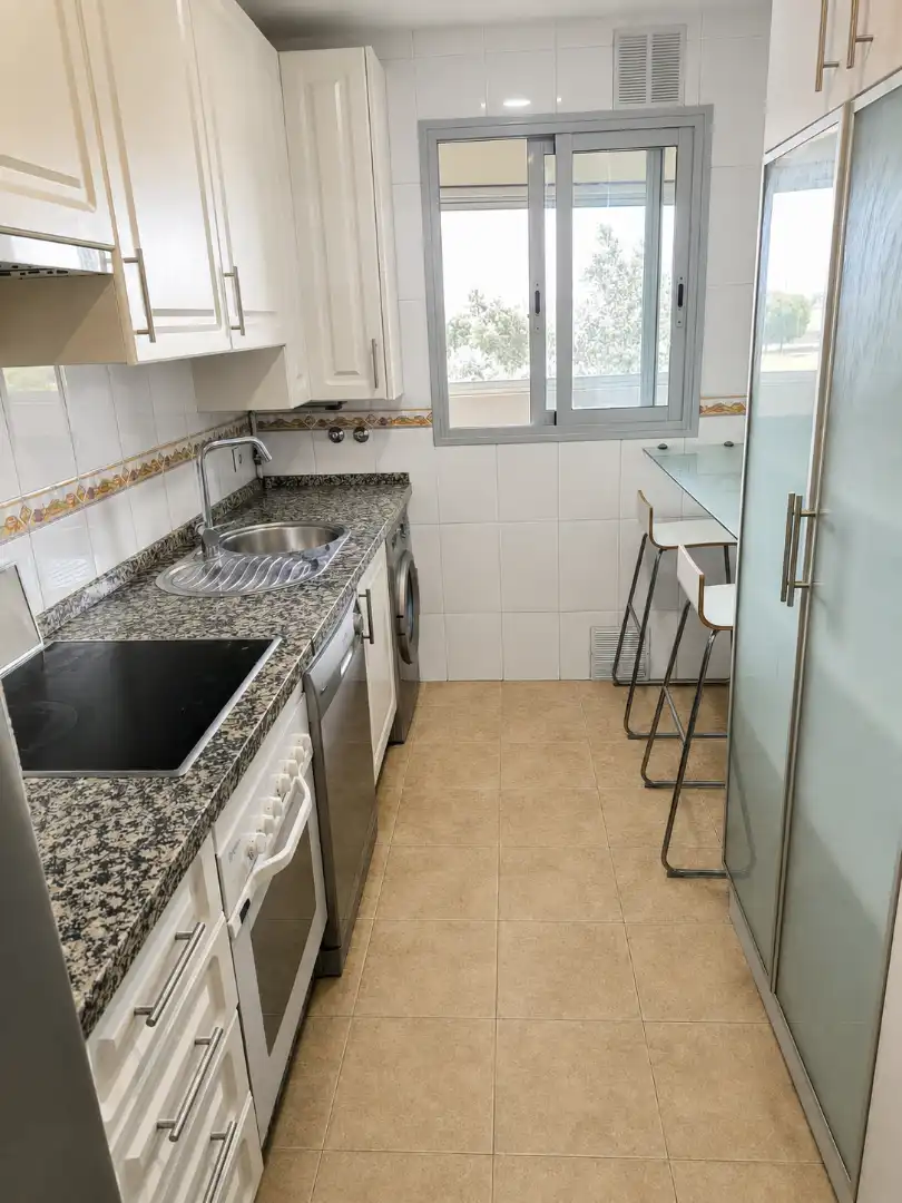 Kitchen of Flat for sale in Sevilla  with Air Conditioner, Heating and Terrace
