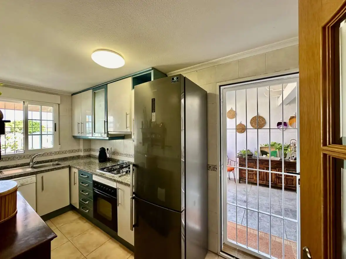 Casa o chalet en venta en AV finlandia, 2, Monte y Mar
