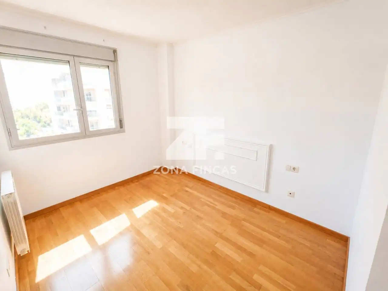Habitación de Piso en venta en Badalona con Aire acondicionado, Calefacción y Parquet