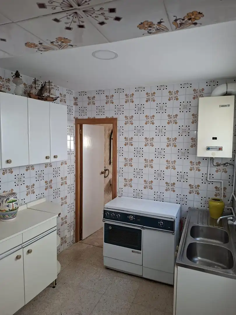 Cuina de Casa o xalet en venda en Villalba del Alcor amb Traster i Balcó