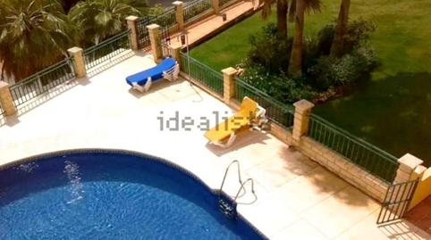 Foto 2 de Piso en venta en Camelia, Cortijo Torrequebrada, Málaga