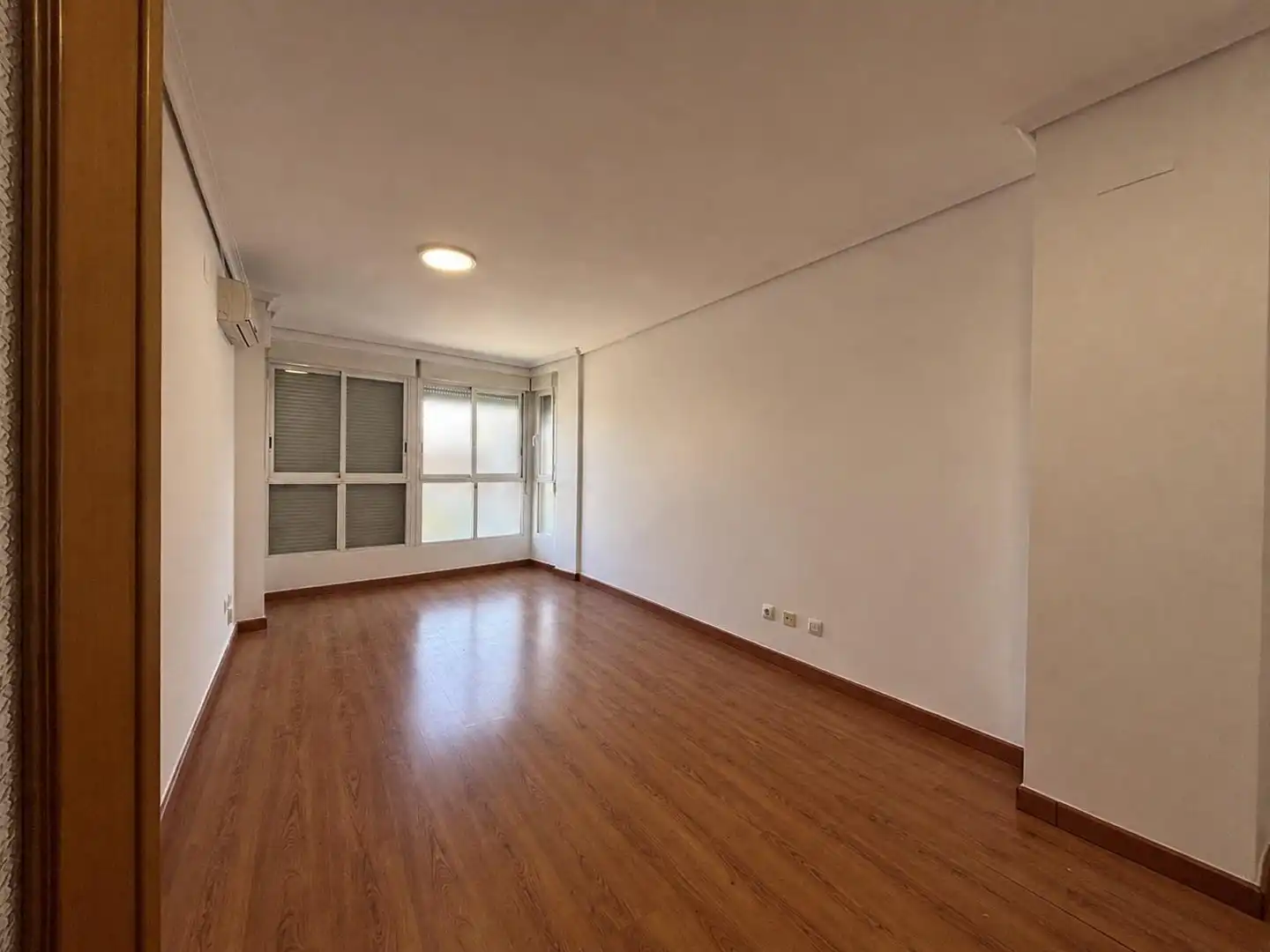 Flat with lift for sale in Calle CORONEL MONTESINOS, imagen 3