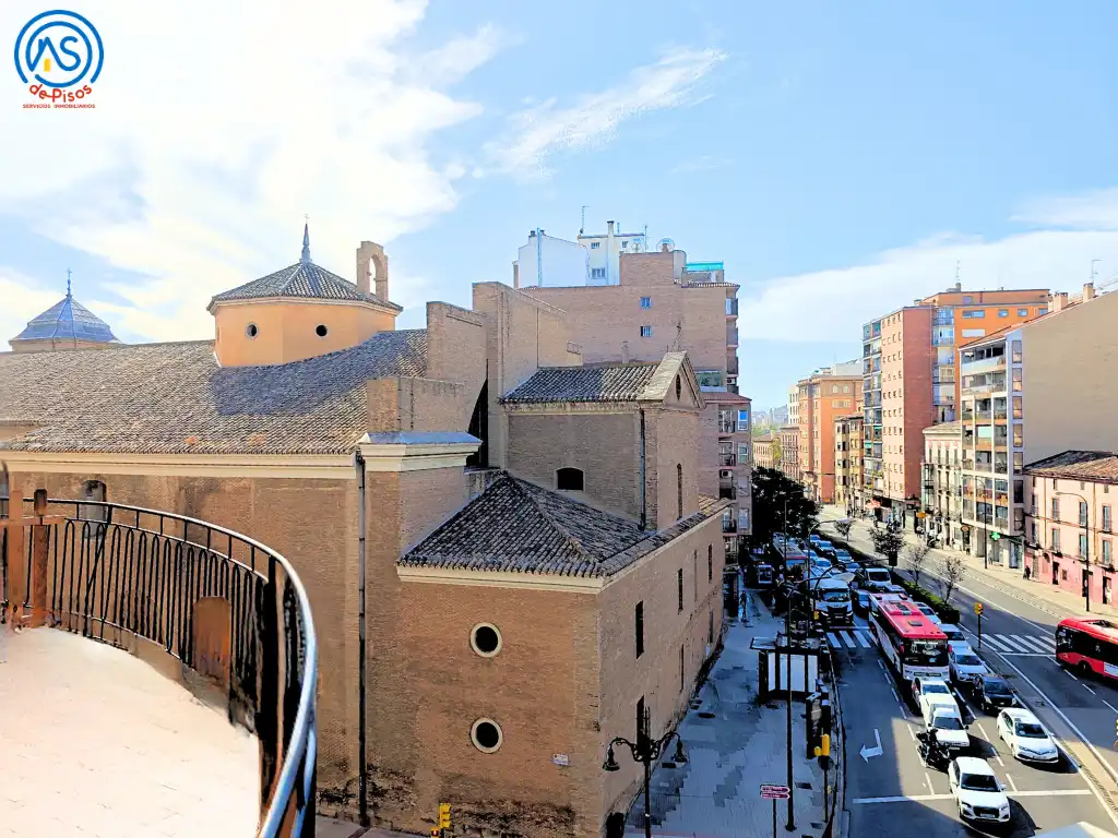 Pis de lloguer a Calle del Conde de Aranda, 142, San Pablo