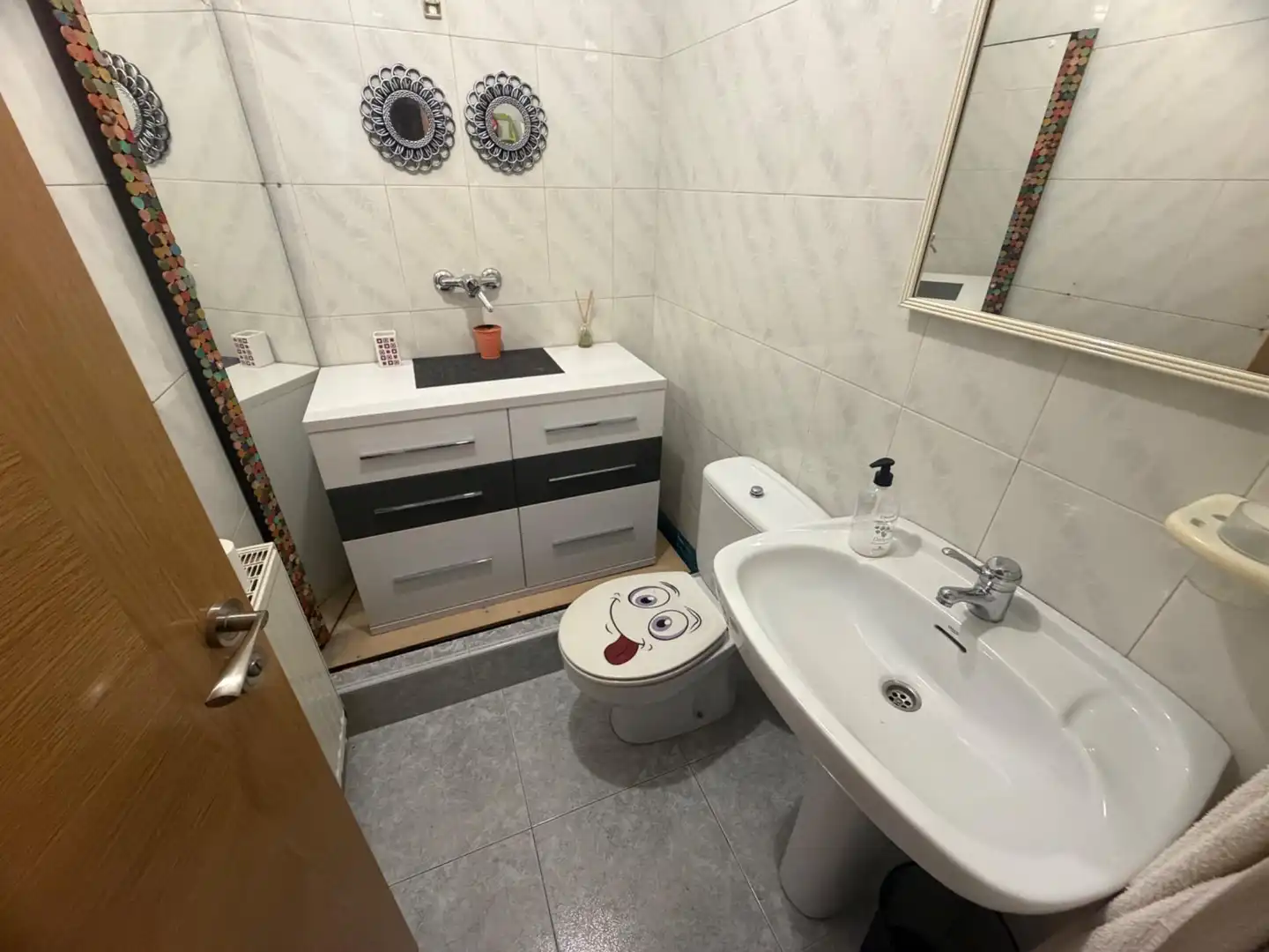 Bany de Casa o xalet en venda en San Cibrao das Viñas amb Calefacció, Jardí privat i Terrassa