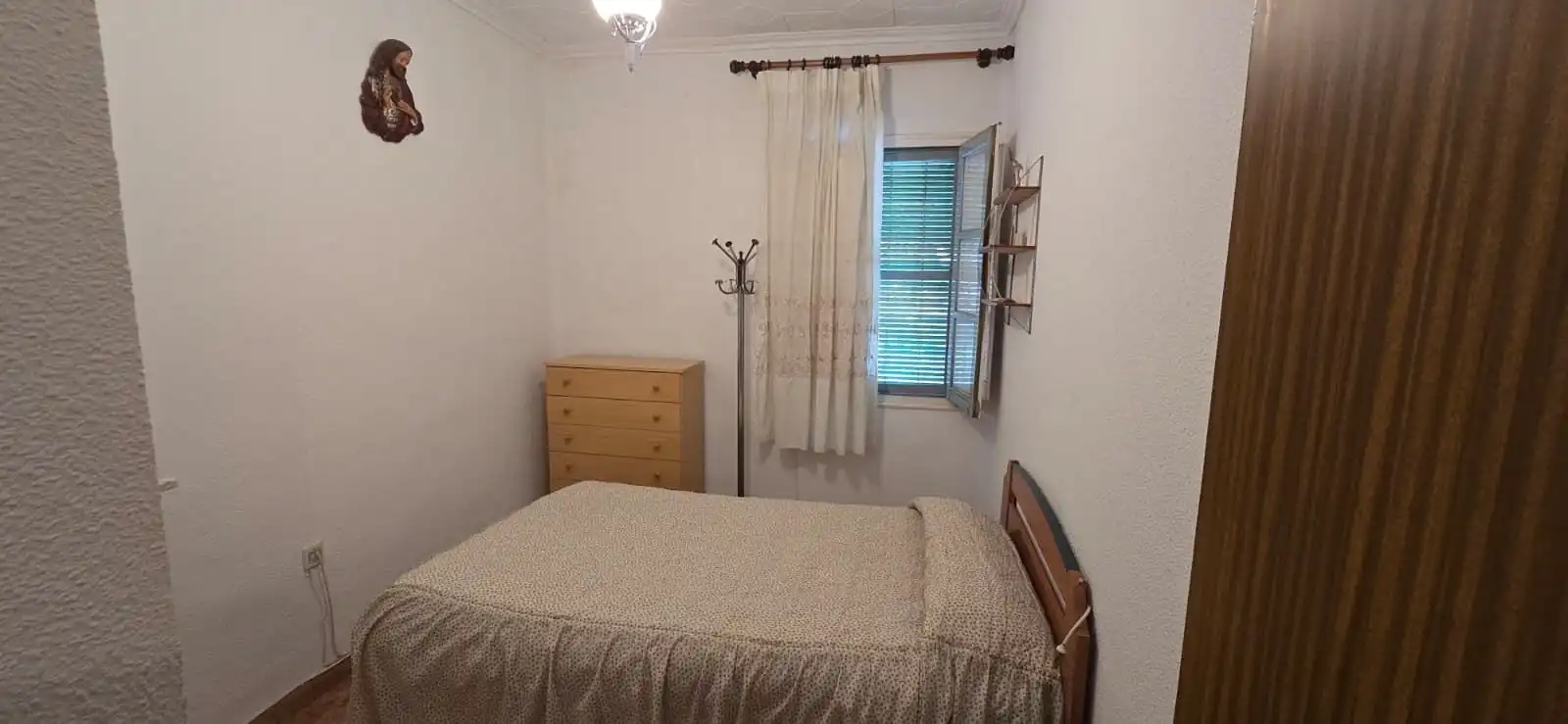 Dormitori de Casa o xalet en venda en Argamasilla de Calatrava amb Aire condicionat, Calefacció i Terrassa