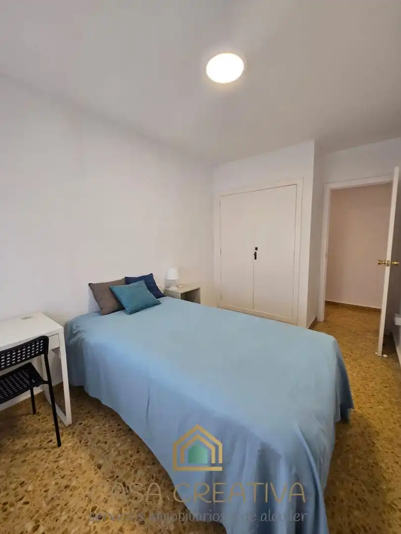 Habitación de Piso de alquiler en Valencia con Terraza, Amueblado y Balcón