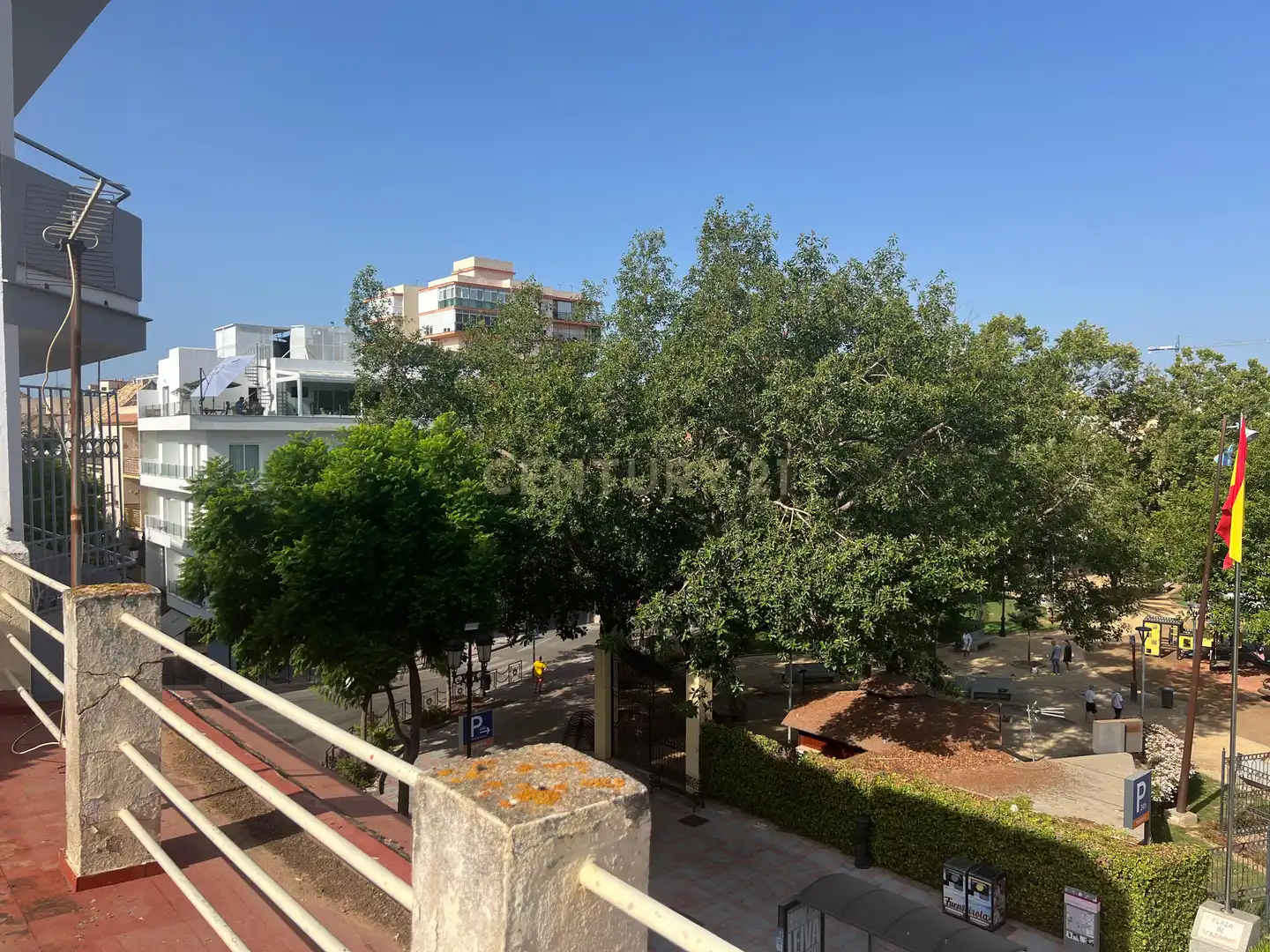 Edifici en venda a Avenida Condes de San Isidro, Fuengirola, Spain, -1, Puerto Deportivo