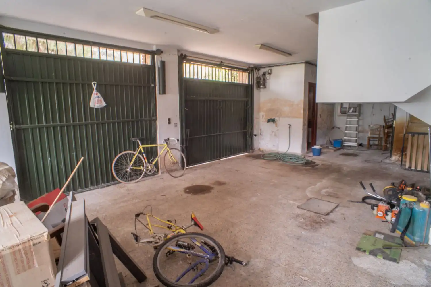 Casa o xalet en venda en Loja amb Jardí privat, Terrassa i Piscina