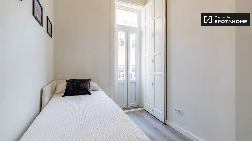 Flat with terrace to rent in L'Eixample, imagen 13