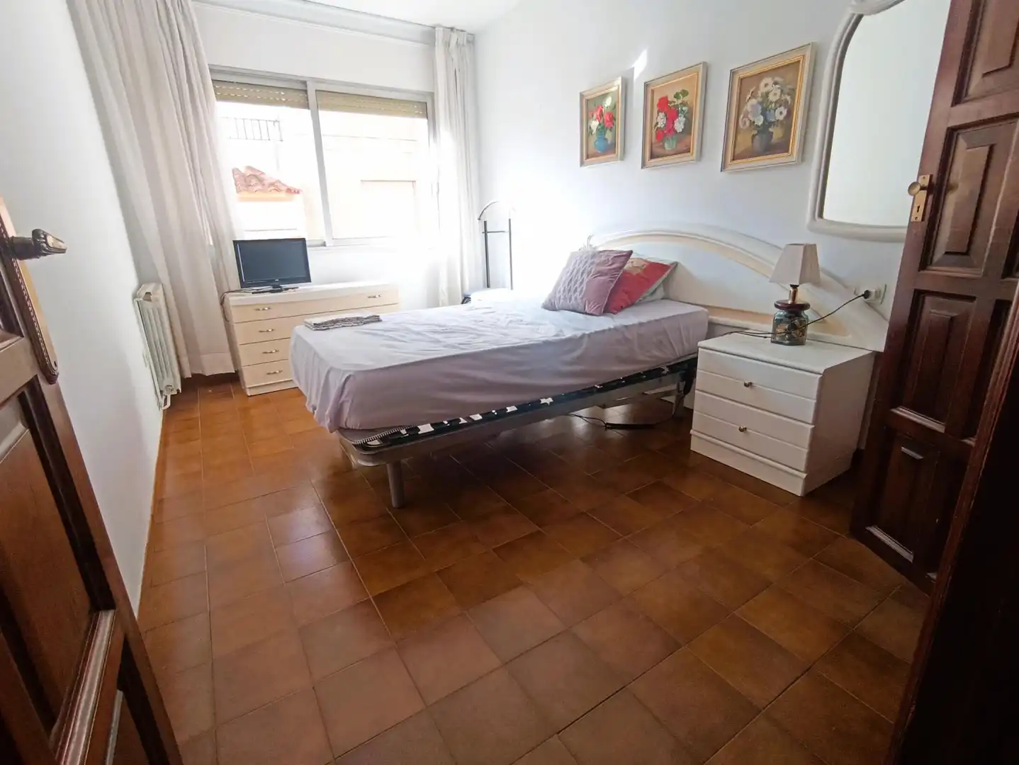 Habitación de Apartamento en venta en Palamós con Calefacción, Horno y TV