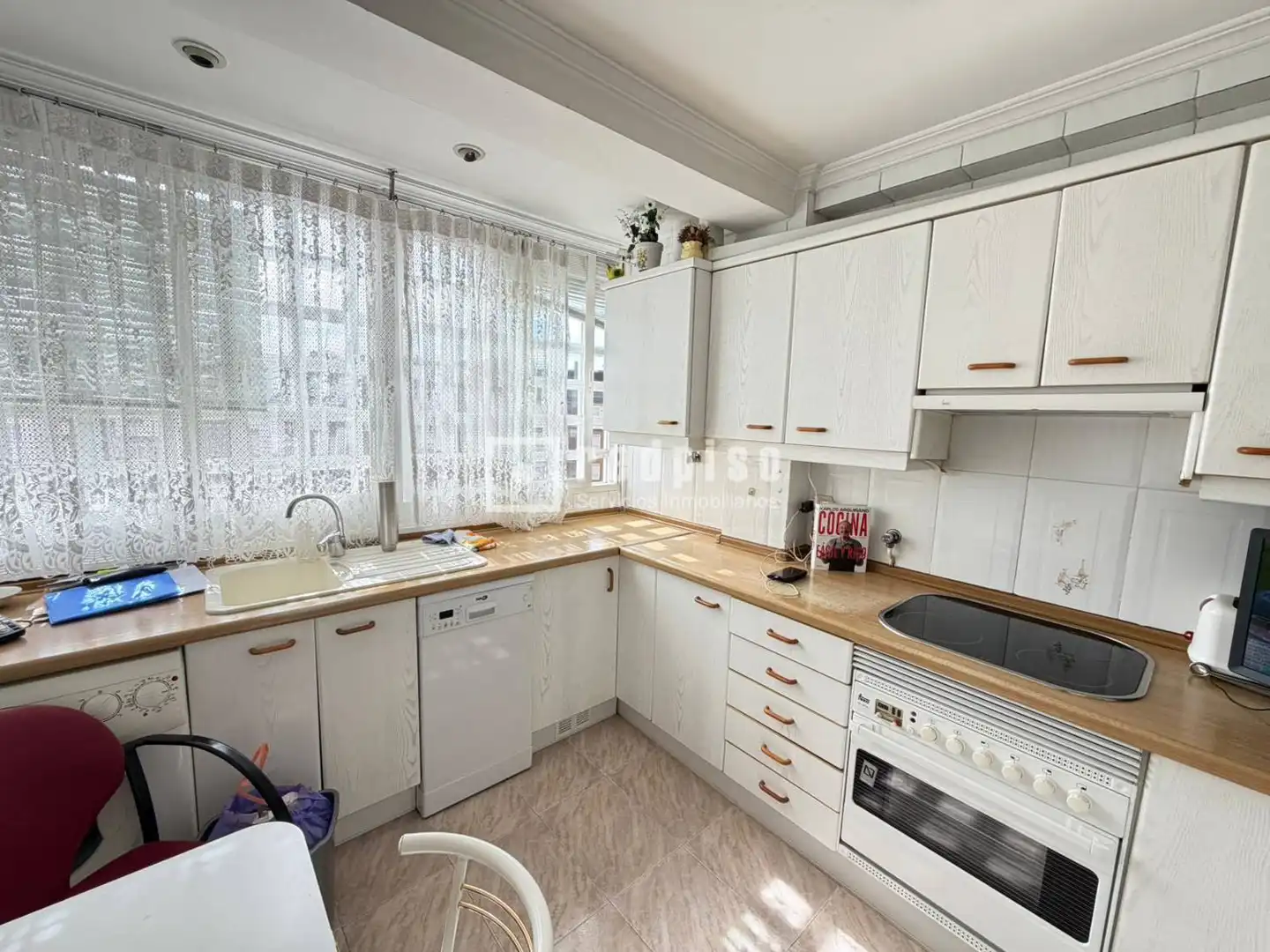 Cocina de Piso en venta en Madrid