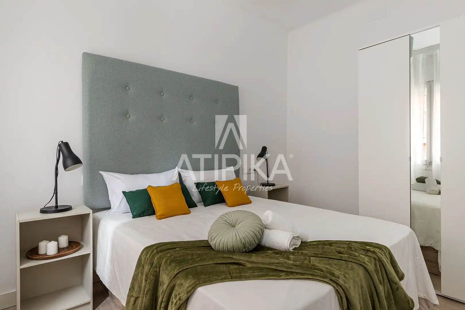 Bedroom of Flat for rent in Barcelona  with Air Conditioner, Heating and Parquet flooring