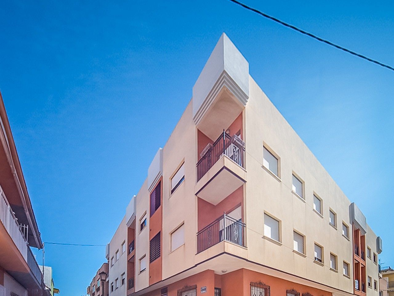 Exterior view of Garage for sale in Los Alcázares