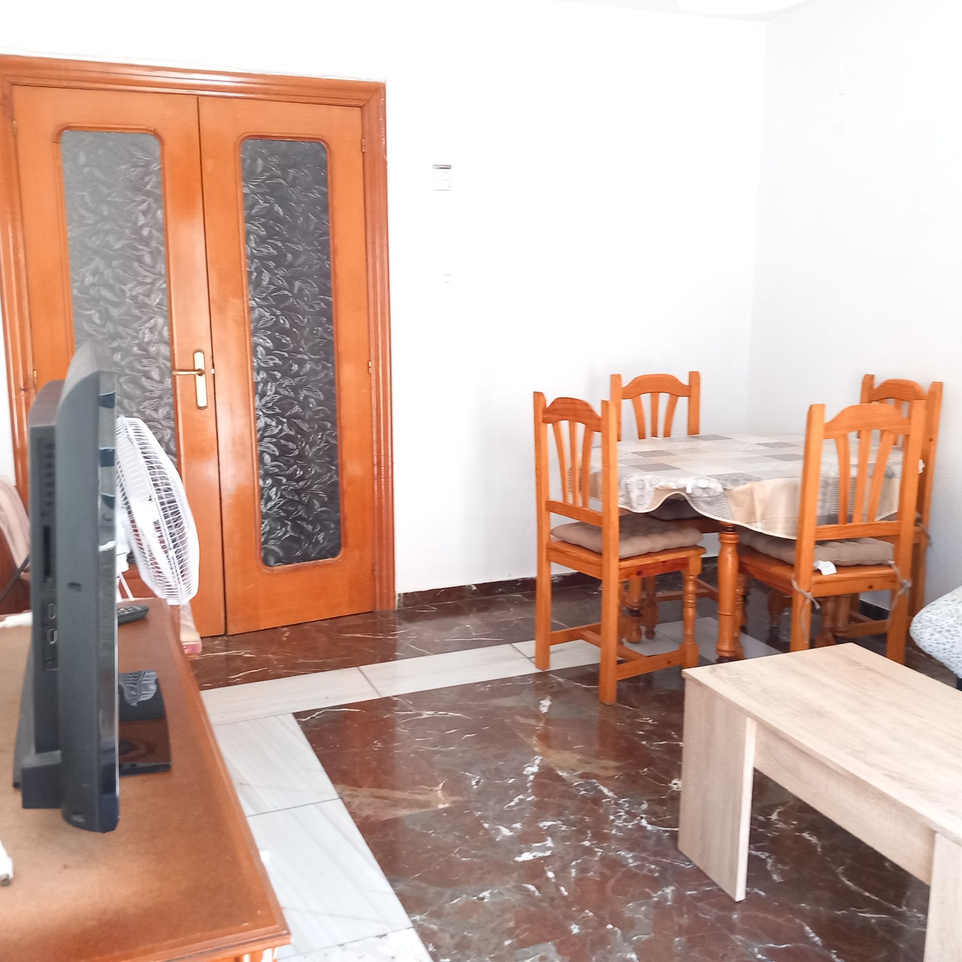 Dining room of Flat to rent in  Granada Capital  with Heating, Furnished and Oven