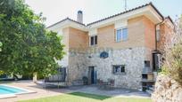 Vista exterior de Casa o xalet en venda en Girona Capital amb Aire condicionat, Calefacció i Jardí privat