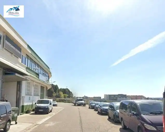 Industrial building for sale in Calle de la Letra M, imagen 2