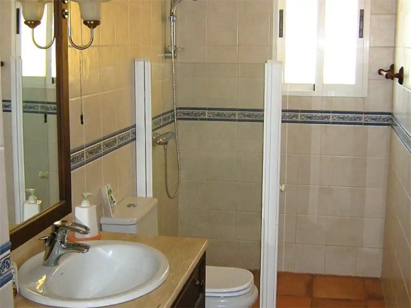 Baño de Piso en venta en Cehegín con Jardín privado, Trastero y Amueblado