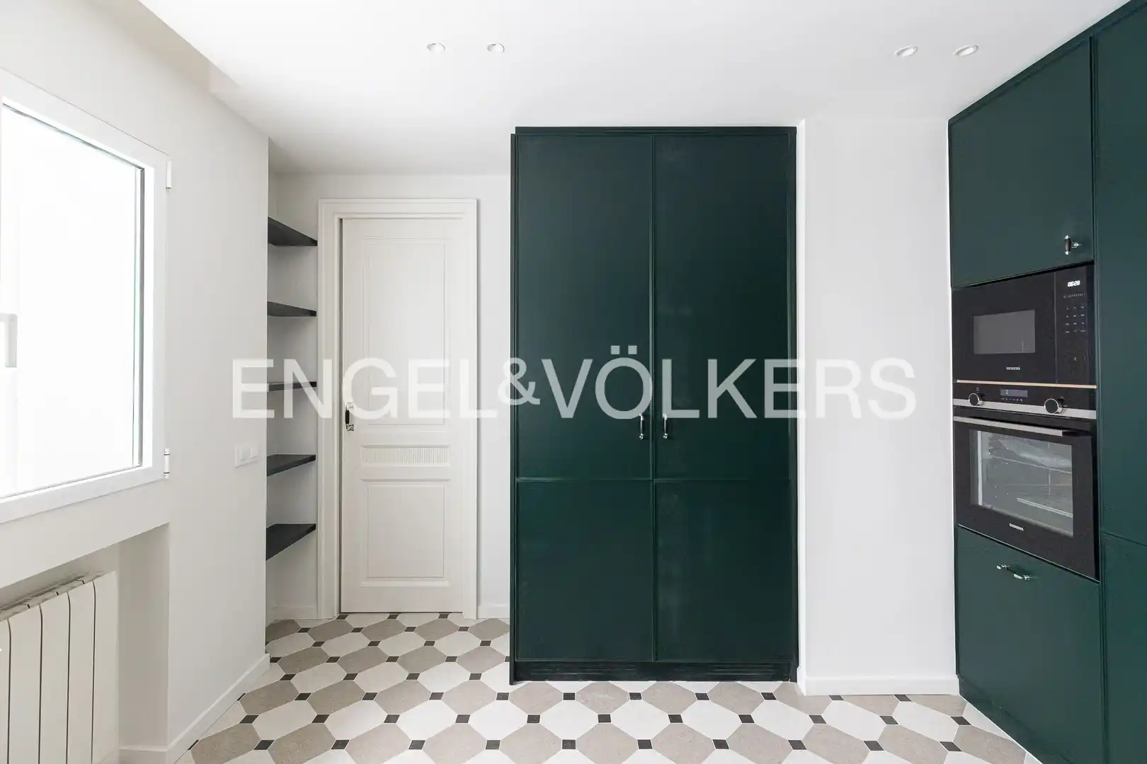 Flat for rent in Madrid  with Air Conditioner, Heating and Terrace