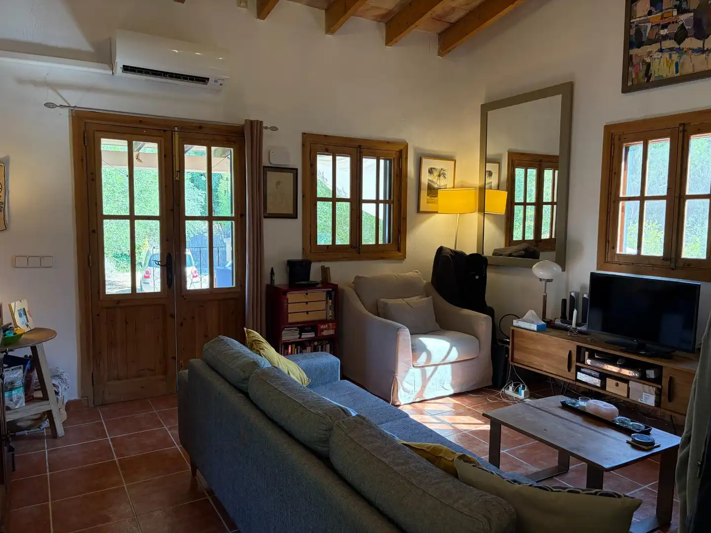 Sala d'estar de Finca rústica en venda en Campanet amb Aire condicionat, Calefacció i Jardí privat