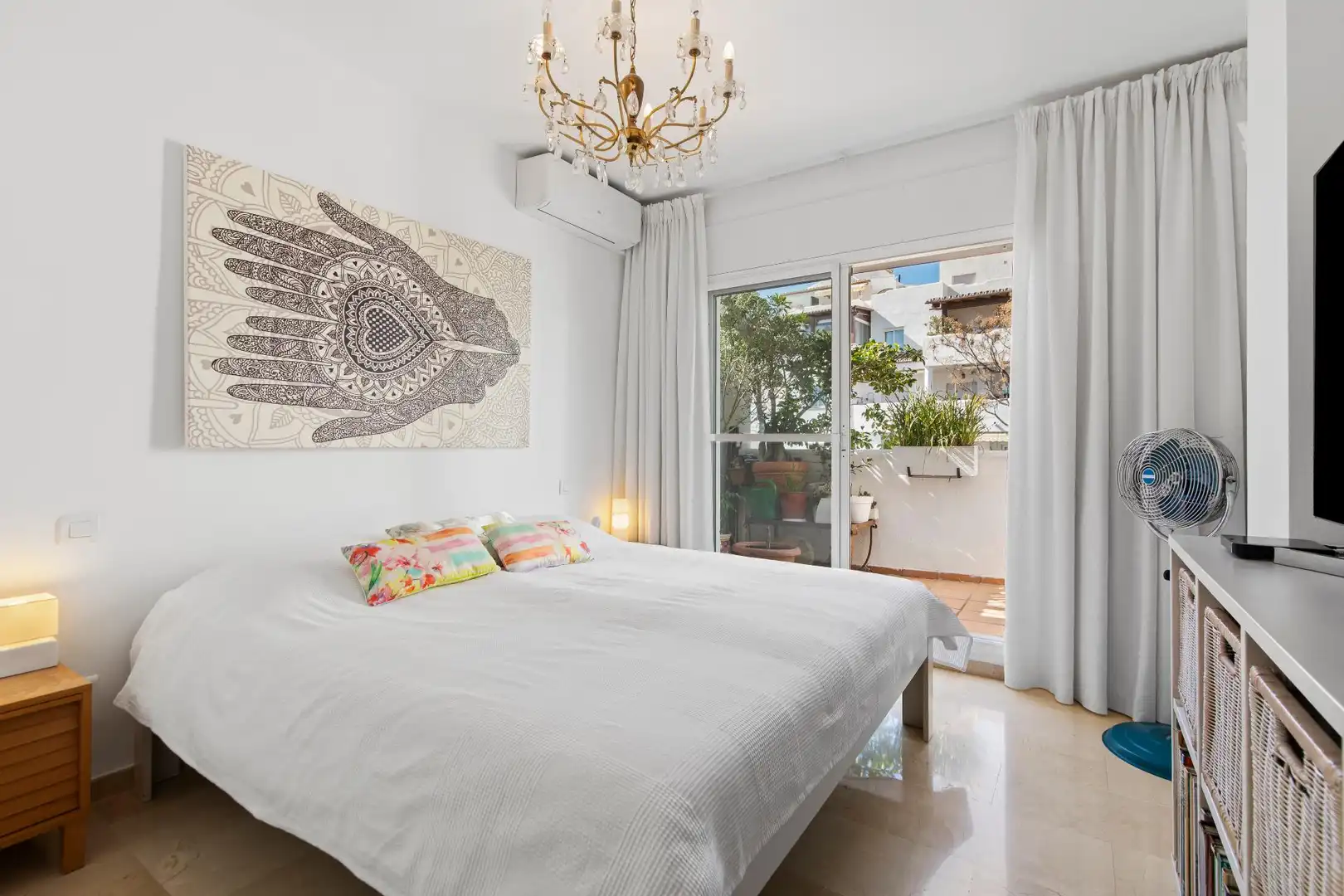 Habitación de Apartamento en venta en Marbella con Aire acondicionado, Jardín privado y Terraza