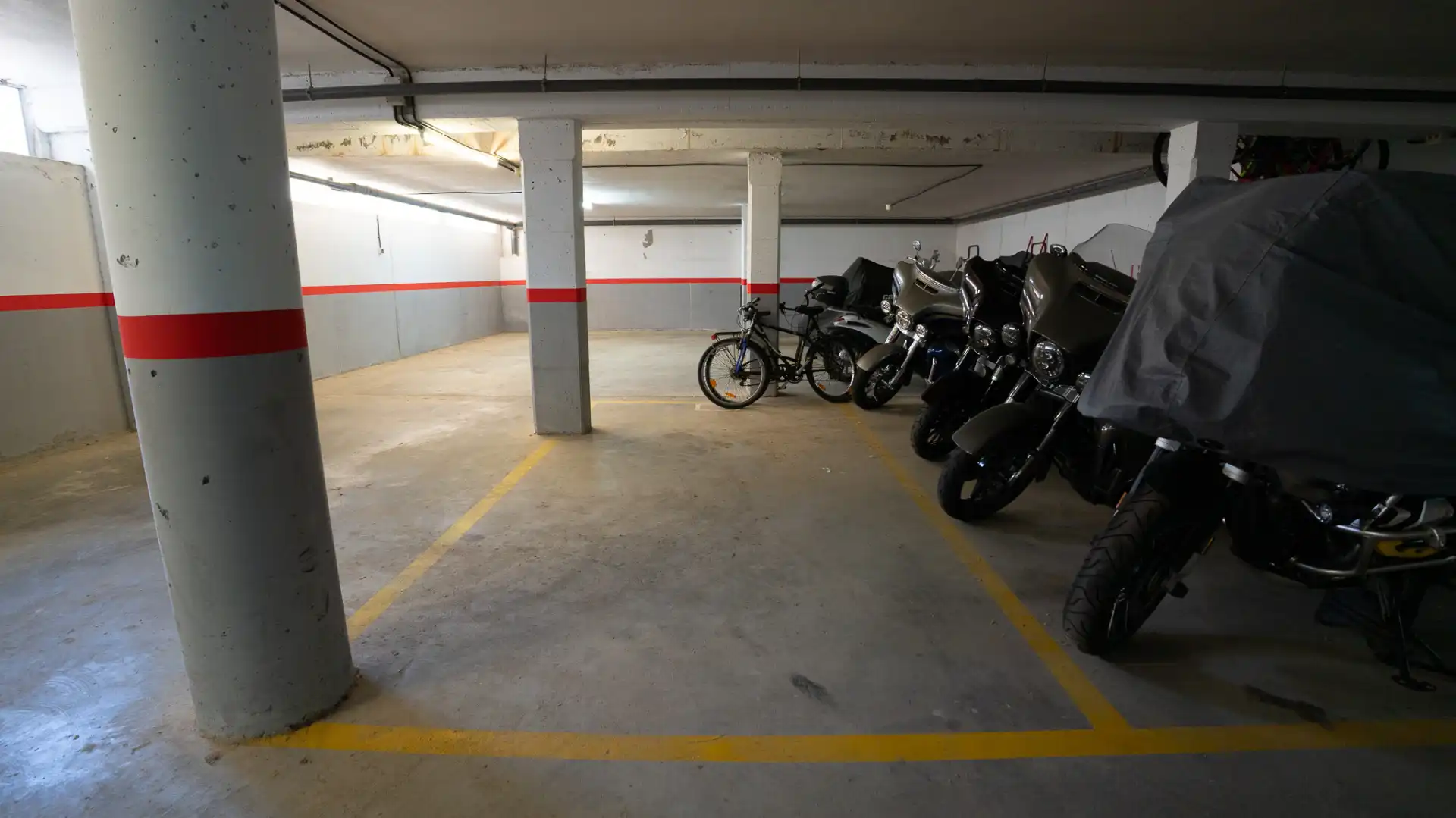 Parkplatz von Wohnungen zum Verkauf in Castell d'Aro, Platja d'Aro i s'Agaró mit Klimaanlage, Heizung und Terrasse