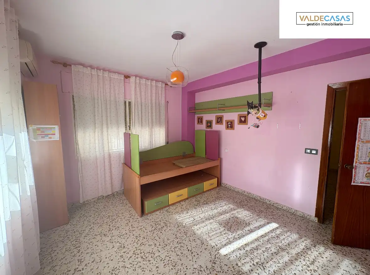 Dormitori de Casa o xalet en venda en Alhendín amb Jardí privat, Terrassa i Piscina