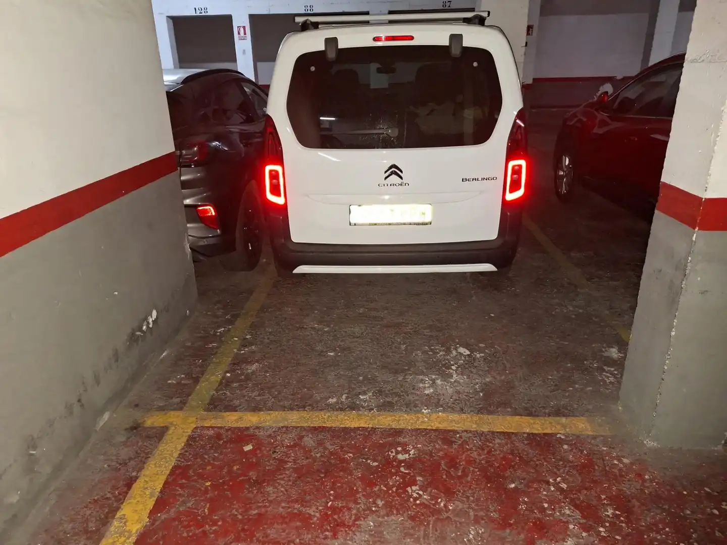 Aparcament de Garatge en venda en L'Hospitalet de Llobregat
