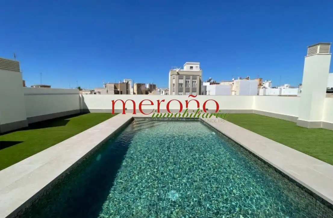 Swimming pool of Flat for sale in Elche / Elx  with Community pool