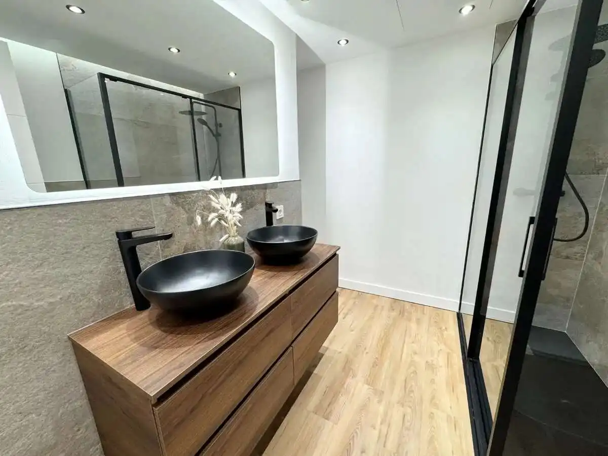 Appartamento con terrazza in vendita a Puerto de la Duquesa, imagen 2