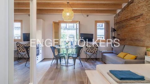 Foto 2 de Ático de alquiler en El Raval, Barcelona Capital