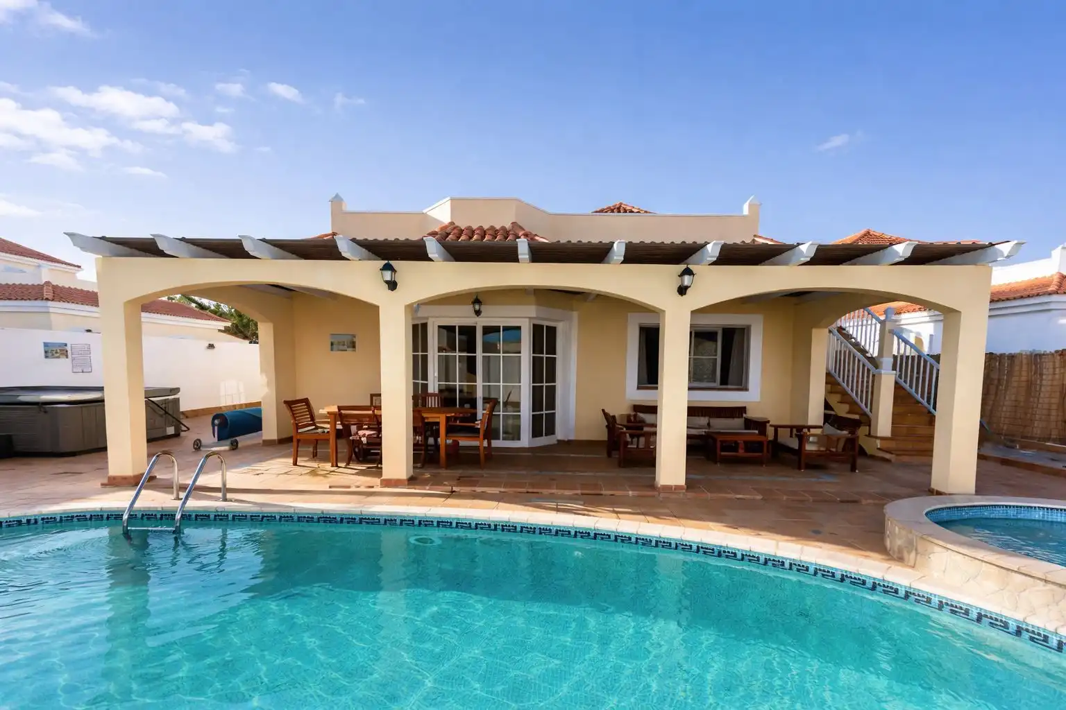 Piscina de Casa o chalet en venta en Antigua con Aire acondicionado, Calefacción y Jardín privado