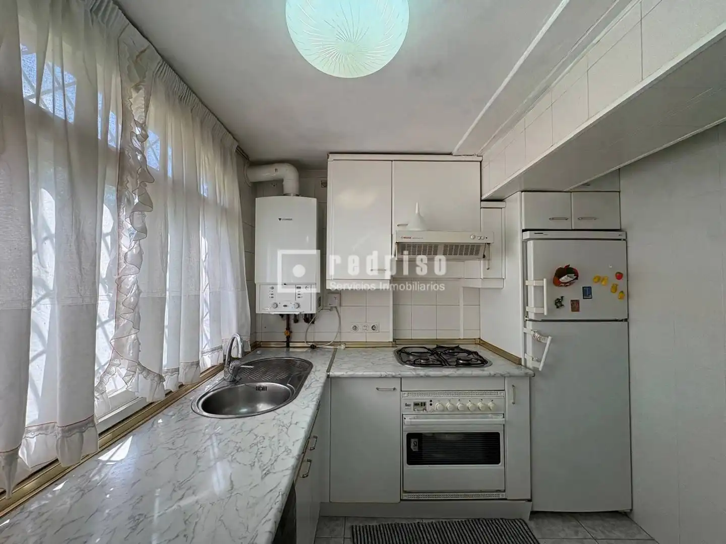 Cocina de Piso en venta en Madrid con Calefacción, Jardín privado y Terraza