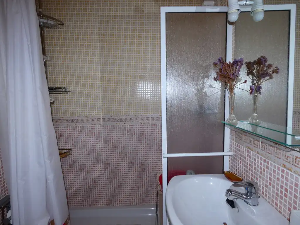 Bathroom of Attic for sale in Vélez-Málaga  with Air Conditioner, Furnished and Balcony
