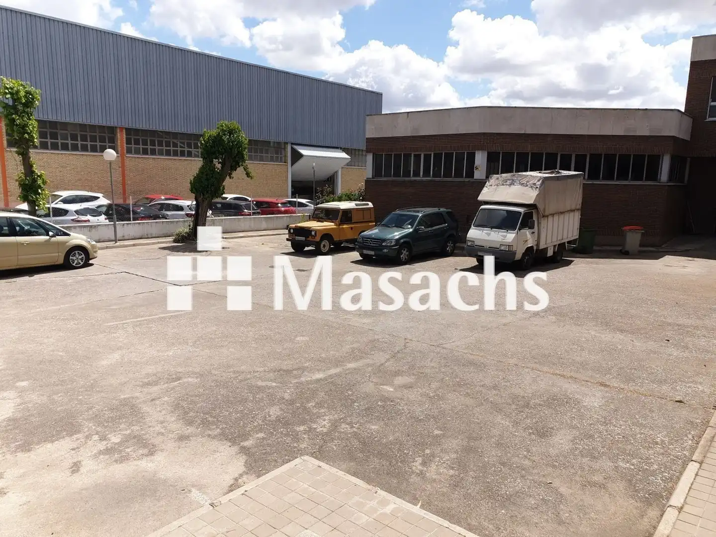 Industrial building to rent in Las Dehesillas - Vereda de los Estudiantes