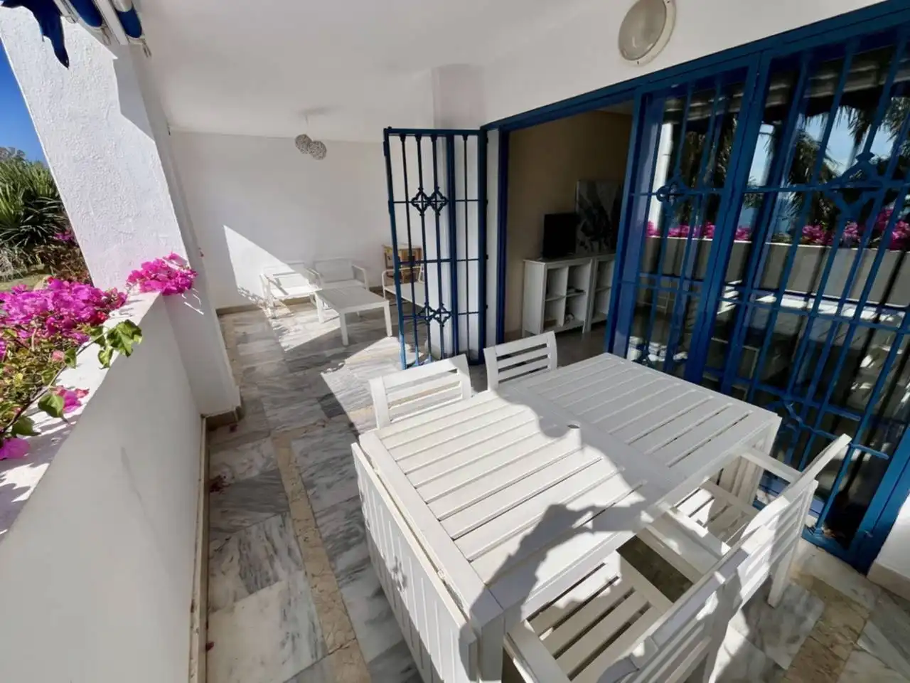 Terrasse von Wohnungen zum Verkauf in Almuñécar mit Klimaanlage, Terrasse und Abstellraum