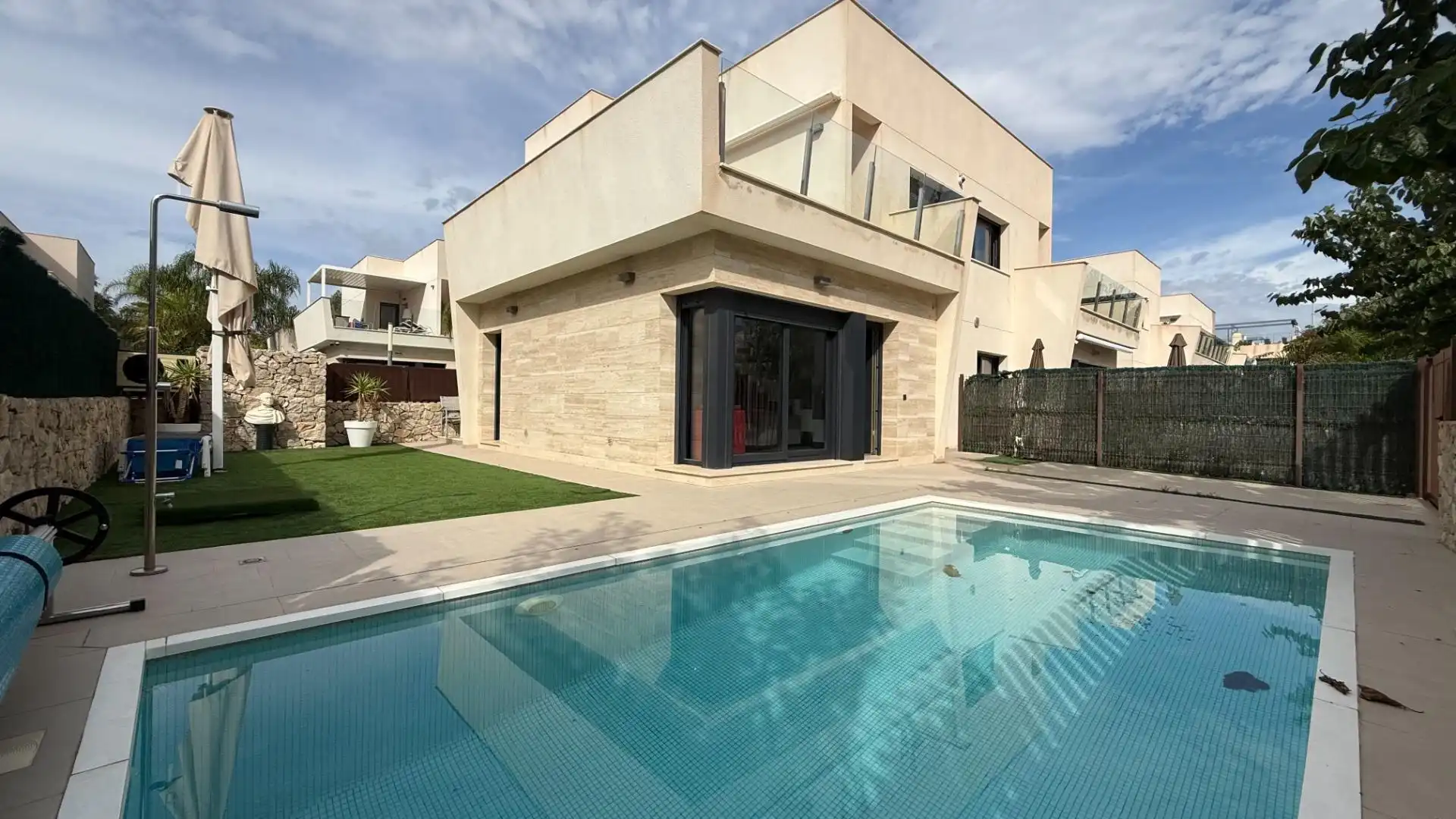 Villa con piscina in vendita a VELETA, imagen 2
