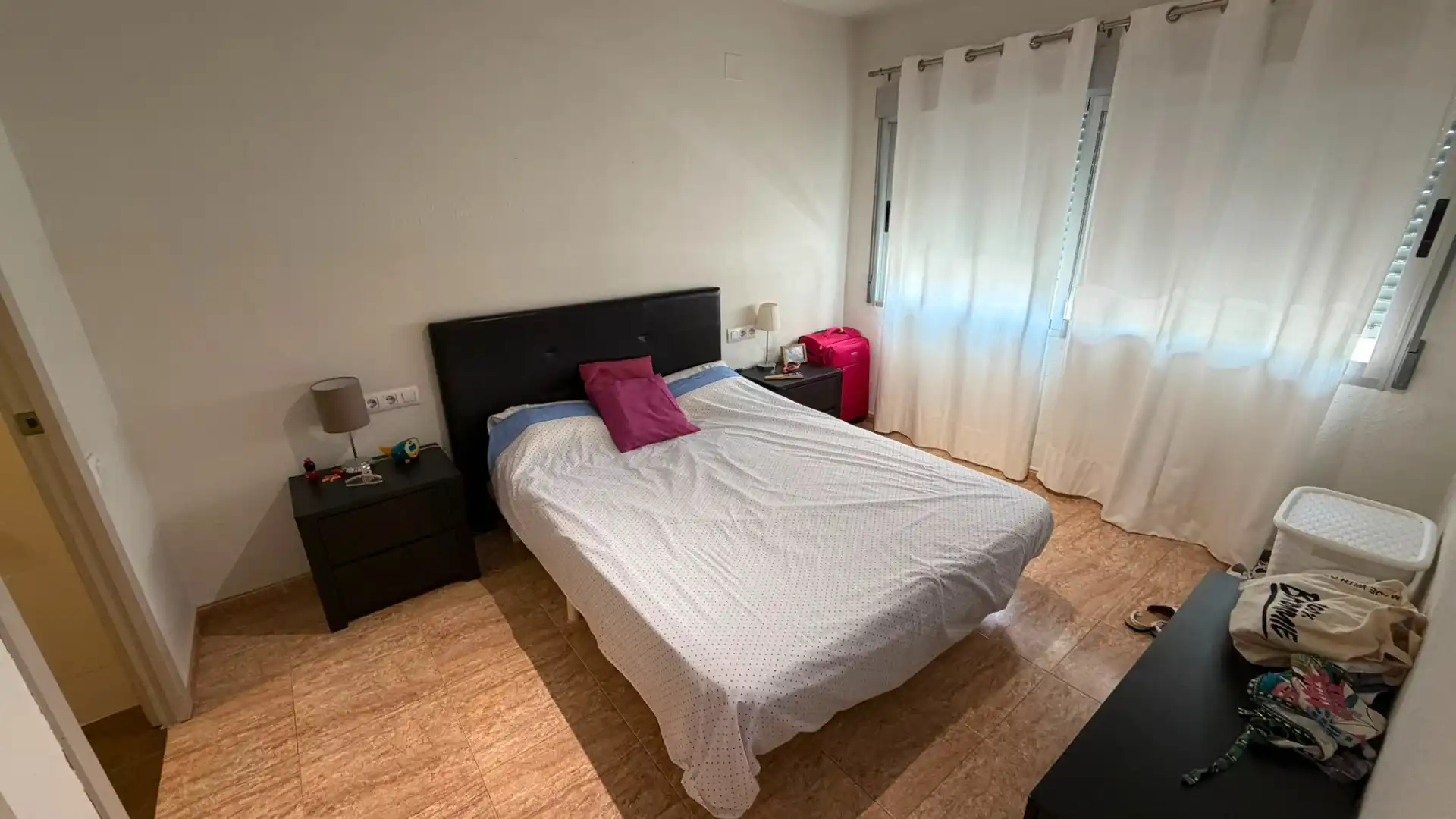 Bedroom of Flat for rent in Valencia  with Air Conditioner, Heating and Terrace