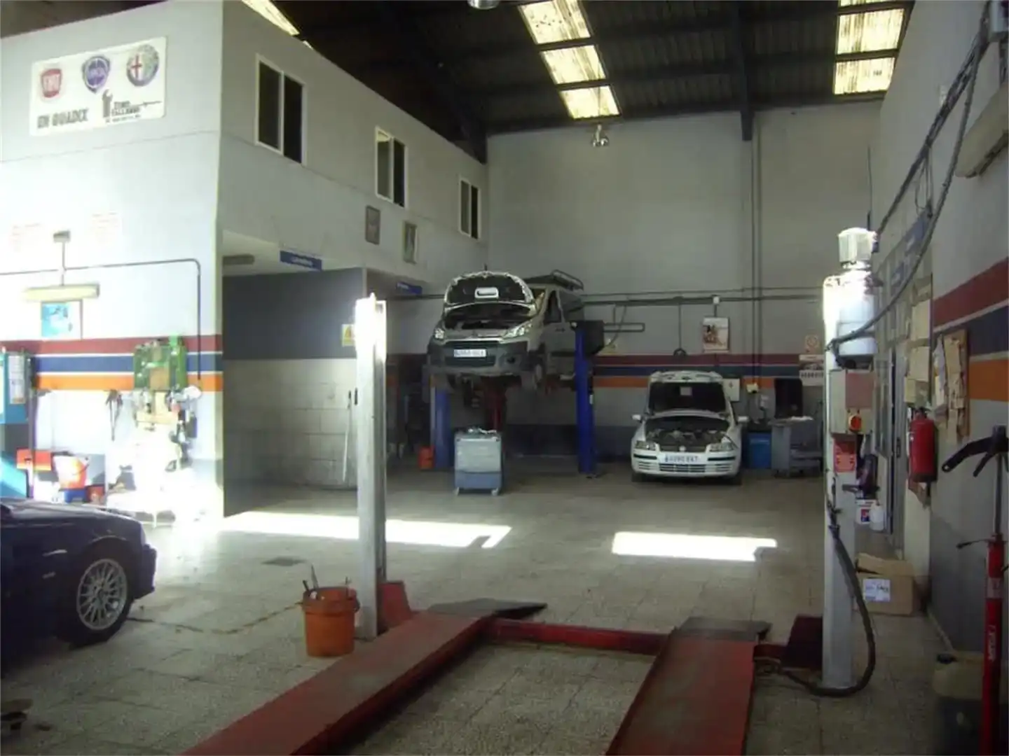 Aparcament de Nau industrial en venda en Guadix